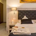 Grand Tatry - Miejsce Na Wyjatkowy Dla Ciebie I Twojej Rodziny! - Sauna I Jacuzzi Wliczone W Cene Pobytu - 10 Minut Pieszo Od Term Bania 3* Białka Tatrzańska