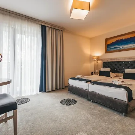 Hotel apartamentowy Grand Tatry - Miejsce Na Wyjatkowy Dla Ciebie I Twojej Rodziny! - Sauna I Jacuzzi Wliczone W Cene Pobytu -10 Minut Pieszo Od Term Bania 3*