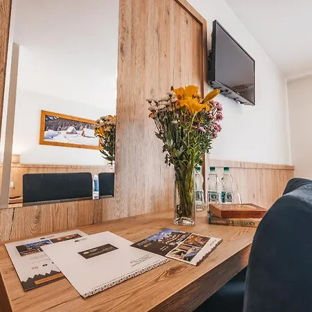 Lägenhetshotell Grand Tatry - Miejsce Na Wyjatkowy Dla Ciebie I Twojej Rodziny! - Sauna I Jacuzzi Wliczone W Cene Pobytu - 10 Minut Pieszo Od Term Bania 3*