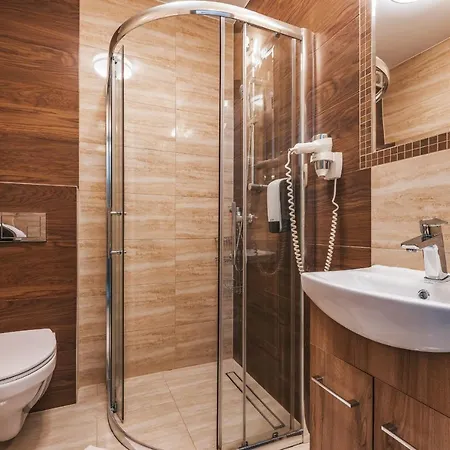 Grand Tatry - Miejsce Na Wyjatkowy Dla Ciebie I Twojej Rodziny! - Sauna I Jacuzzi Wliczone W Cene Pobytu - 10 Minut Pieszo Od Term Bania 3*