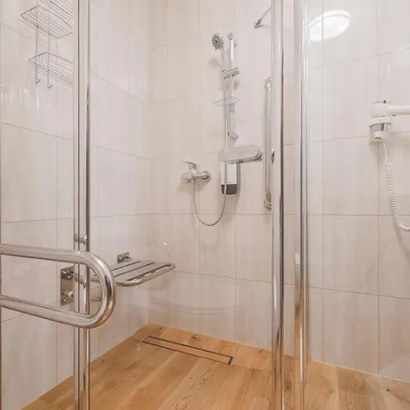 Grand Tatry - Miejsce Na Wyjatkowy Dla Ciebie I Twojej Rodziny! - Sauna I Jacuzzi Wliczone W Cene Pobytu - 10 Minut Pieszo Od Term Bania Lägenhetshotell Bialka Tatrzanska