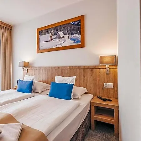 Grand Tatry - Miejsce Na Wyjatkowy Dla Ciebie I Twojej Rodziny! - Sauna I Jacuzzi Wliczone W Cene Pobytu - 10 Minut Pieszo Od Term Bania 3*