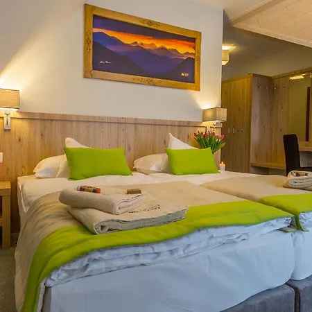Hotel apartamentowy Grand Tatry - Miejsce Na Wyjatkowy Dla Ciebie I Twojej Rodziny! - Sauna I Jacuzzi Wliczone W Cene Pobytu -10 Minut Pieszo Od Term Bania 3*