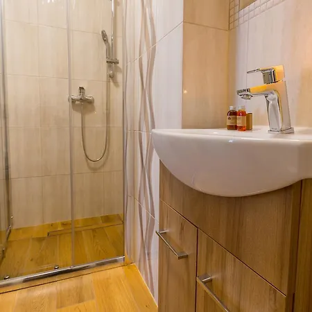 Grand Tatry - Miejsce Na Wyjatkowy Dla Ciebie I Twojej Rodziny! - Sauna I Jacuzzi Wliczone W Cene Pobytu - 10 Minut Pieszo Od Term Bania 3* Bialka Tatrzanska